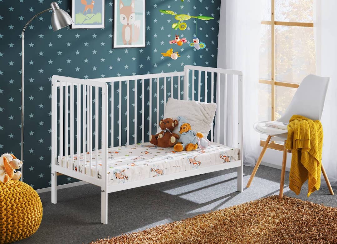 Cypi Cot Bed - Image 3