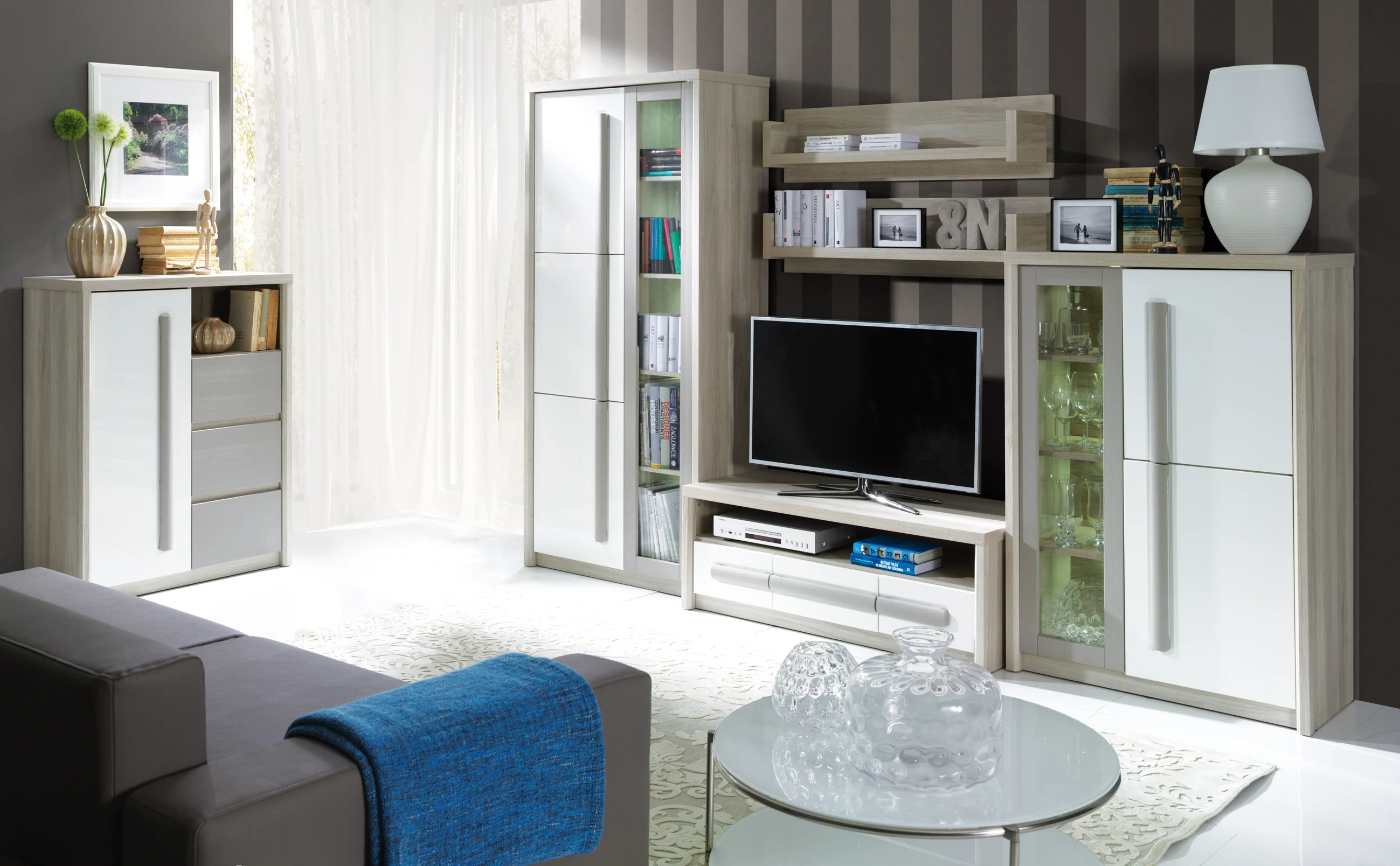 Roma ROM2 Tall Display Cabinet 90cm - Image 5